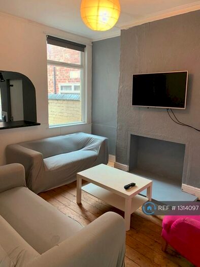 3 Bedroom Terraced House To Rent In Blythswood Street, Liverpool, L17