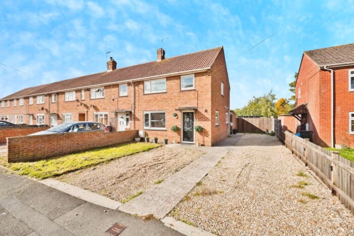 2 Bedroom End Terrace House For Sale In Stapleton Close, Martock, TA12