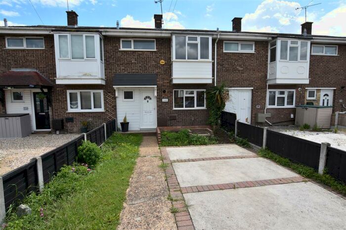 3 Bedroom House To Rent In Link Road, Canvey Island, SS8
