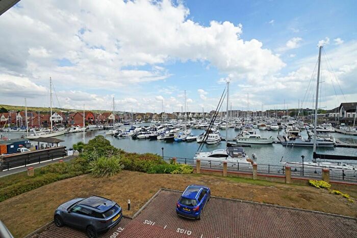 2 Bedroom Apartment To Rent In Sonata House, Lock Approach, Port Solent, PO6
