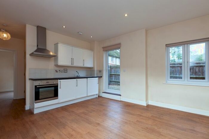 1 Bedroom Flat To Rent In St. Annes Mews, Wantage, OX12