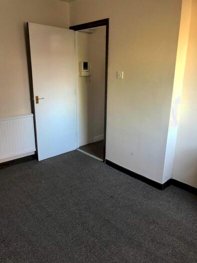1 Bedroom Flat To Rent In Victoria Crescent, Eccles, Manchester, M30