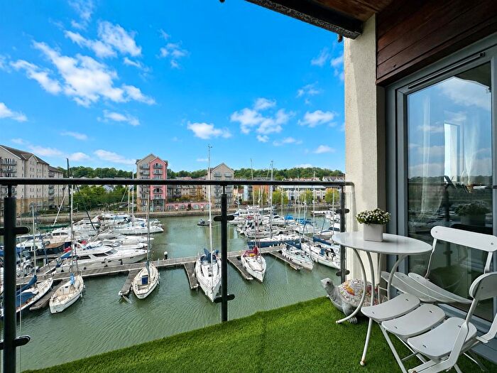 1 Bedroom Flat To Rent In Mizzen Court, Portishead, Bristol, BS20