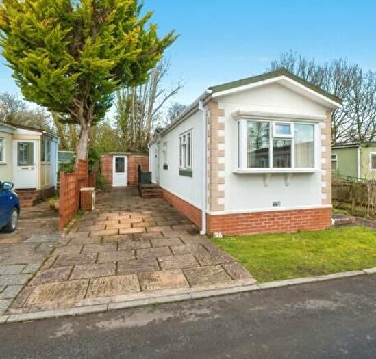 1 Bedroom Mobile/park Home To Rent In Canada Road, West Wellow, Romsey, SO51