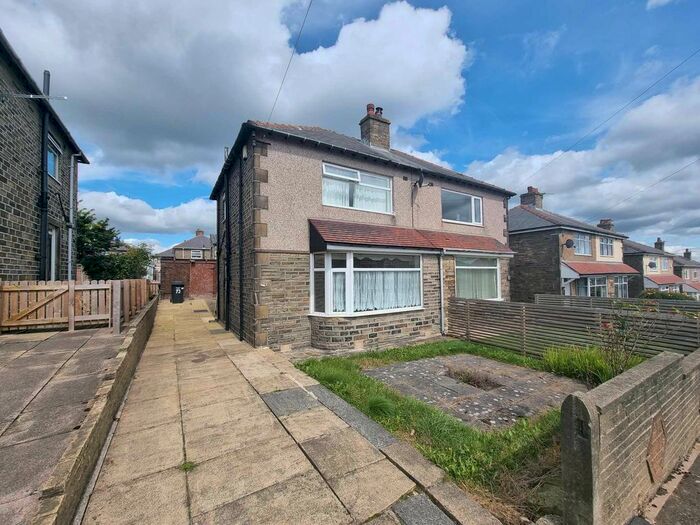 2 Bedroom Semi-Detached House To Rent In Gleanings Avenue, Halifax, HX2