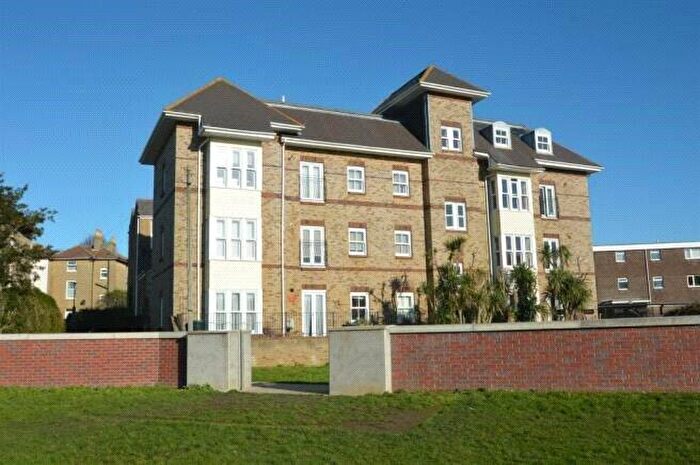 2 Bedroom Flat For Sale In Simeon Street, Ryde, Isle Of Wight, PO33