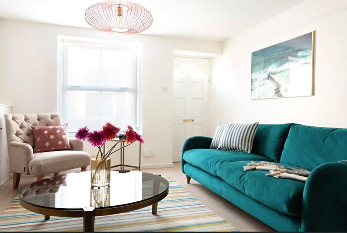 3 Bedroom Terraced House To Rent In Grove Street, Oxford, OX2