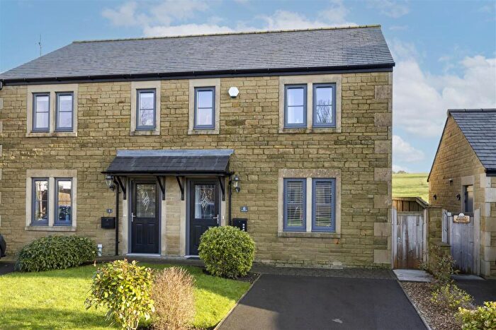 3 Bedroom Semi-Detached House For Sale In Dalesview Close, Clapham., LA2