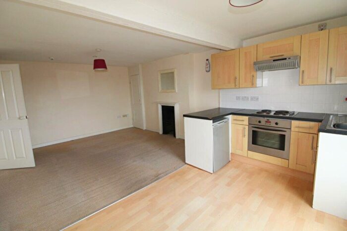 2 Bedroom Flat To Rent In Norwich Road, Ipswich, IP1