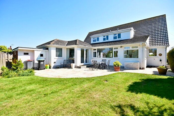 3 Bedroom Detached House For Sale In Rayham Road, Whitstable, CT5