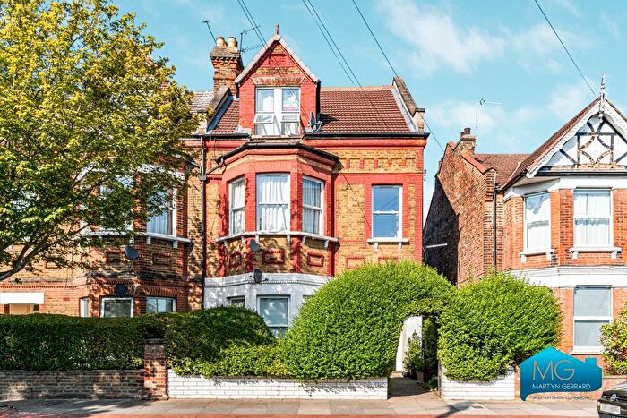 2 Bedroom Flat To Rent In Lichfield Grove, Finchley, N3