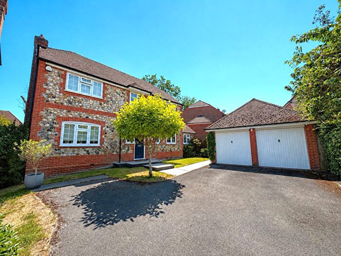 4 Bedroom Detached House For Sale In Brambles Close, Ash, Surrey, GU12