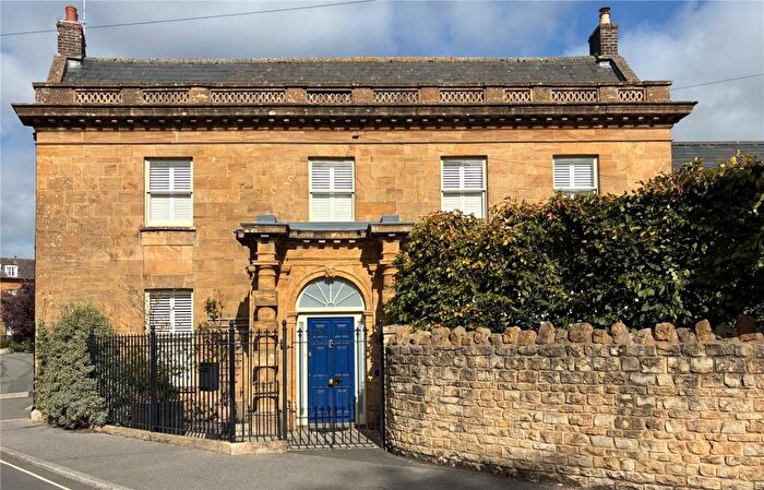 4 Bedroom House For Sale In South Street, Sherborne, Dorset, DT9