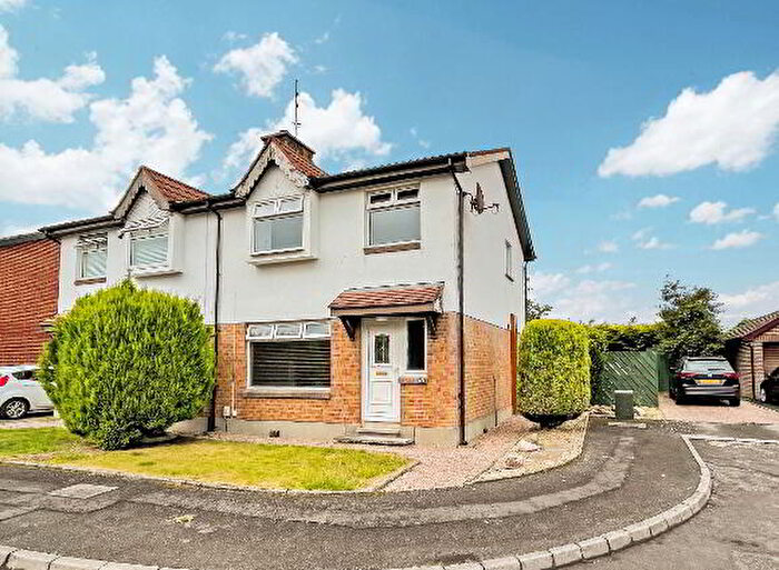 3 Bedroom Semi-Detached House For Sale In Ashbourne Park, Lisburn, BT27