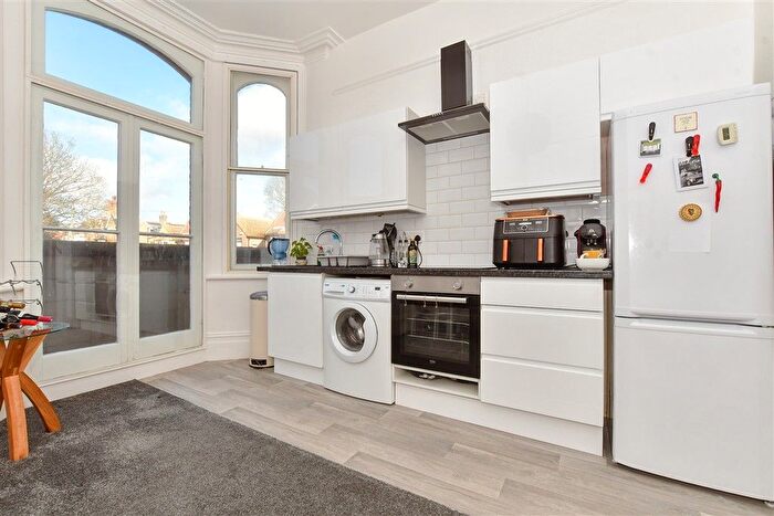 1 Bedroom Flat For Sale In Ethelbert Square, Westgate-On-Sea, Kent, CT8