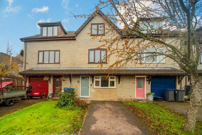 3 Bedroom Terraced House For Sale In Brook Close, Tisbury, Salisbury SP3