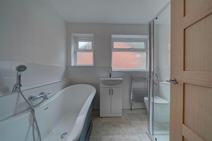 4 Bedroom Detached House For Sale In Coppice Lane, Brierley Hill, DY5