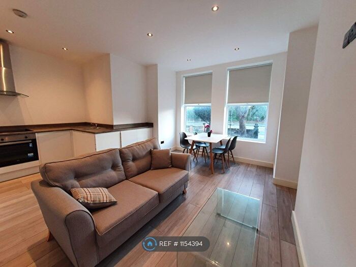 1 Bedroom Flat To Rent In Talbot Road, Old Trafford, Manchester, M16