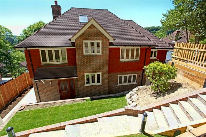 5 Bedroom Detached House To Rent In The Avenue, Haslemere, GU27
