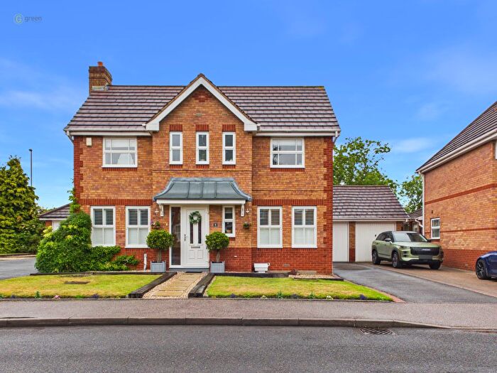 3 Bedroom Detached House For Sale In Hatherden Drive, Sutton Coldfield, B76