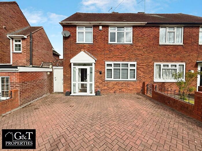 3 Bedroom Semi Detached House For Sale In The Portway, Kingswinford, DY6