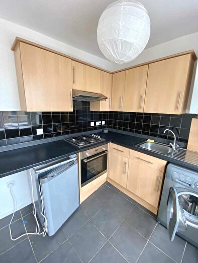 1 Bedroom Flat To Rent In High Road, Leytonstone, E11