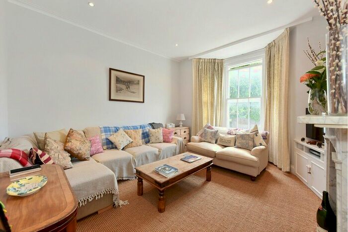 2 Bedroom Flat To Rent In Bramber Road, West Kensington, W14