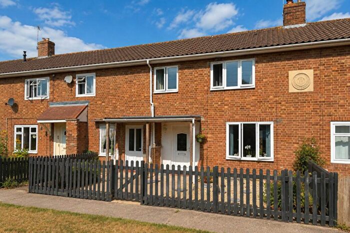 3 Bedroom Terraced House For Sale In Cedar Grove, Westbury, BA13