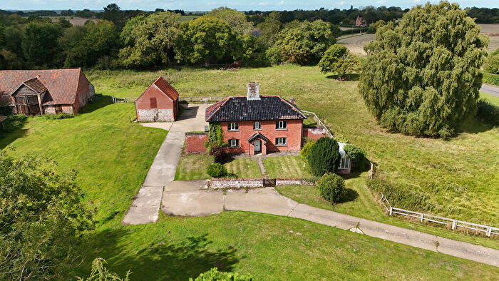 5 Bedroom Detached House For Sale In Bawdeswell, Norfolk, NR20
