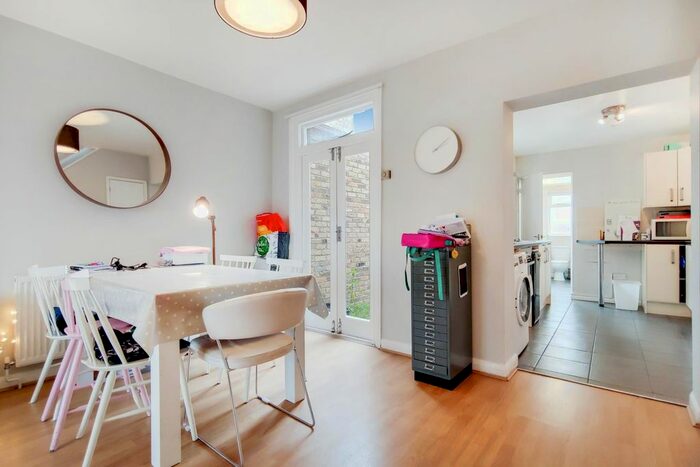 3 Bedroom Terraced House To Rent In Gomer Gardens, Teddington, TW11