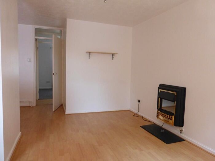 1 Bedroom Maisonette To Rent In Dapple Place, Marchwood, Southampton, SO40