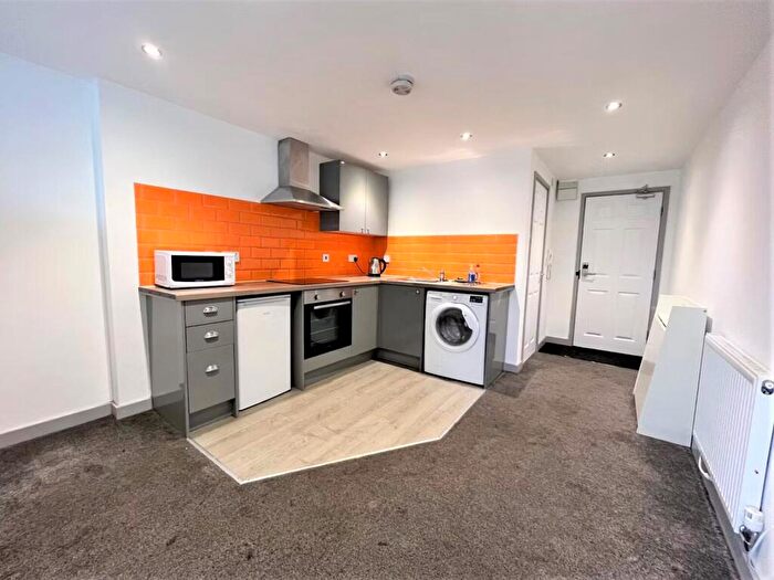1 Bedroom Apartment For Sale In Anlaby Road, Hull, East Riding Of Yorkshire, HU1