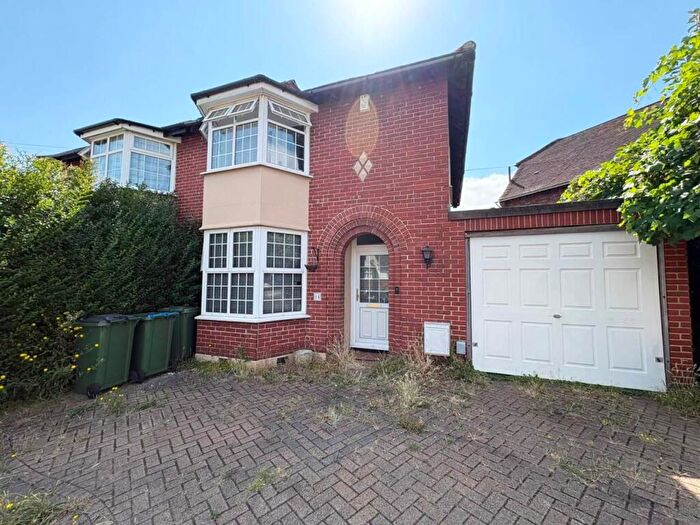 3 Bedroom House To Rent In Willrose Crescent, Abbey Wood, London, SE2
