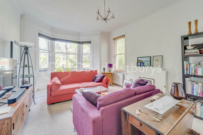 2 Bedroom Apartment To Rent In Cromwell Place, Highgate, London, N6