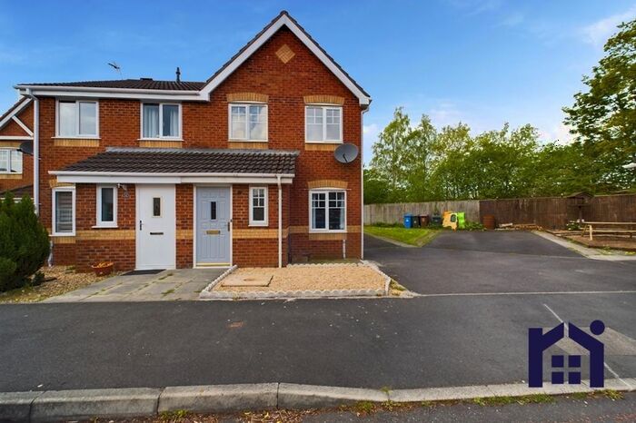 3 Bedroom Semi-Detached House To Rent In Ambledene, Bamber Bridge, PR5