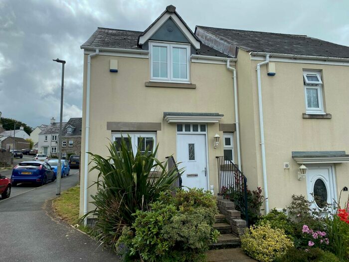 2 Bedroom Semi-Detached House To Rent In Broad Park, EX20