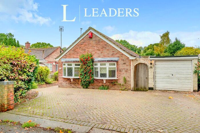 3 Bedroom Bungalow To Rent In Gaggle Wood, Mannings Heath, Horsham, RH13