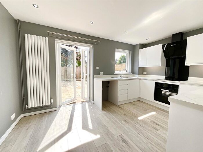 3 Bedroom Terraced House To Rent In Frankland Close, Bath, BA1