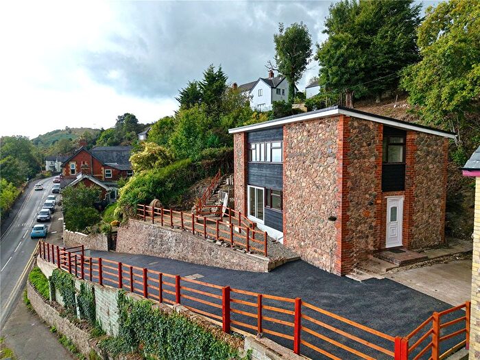 3 Bedroom Detached House For Sale In Wyche Road, Malvern, Worcestershire, WR14