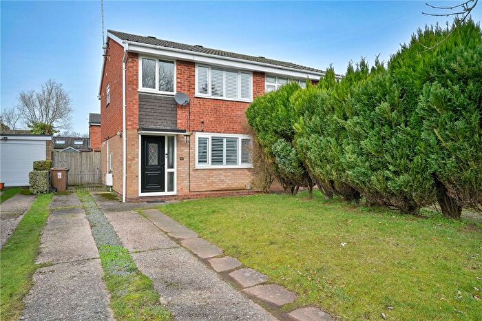 3 Bedroom Semi-Detached House For Sale In Lansdowne Way, Stafford, Staffordshire, ST17