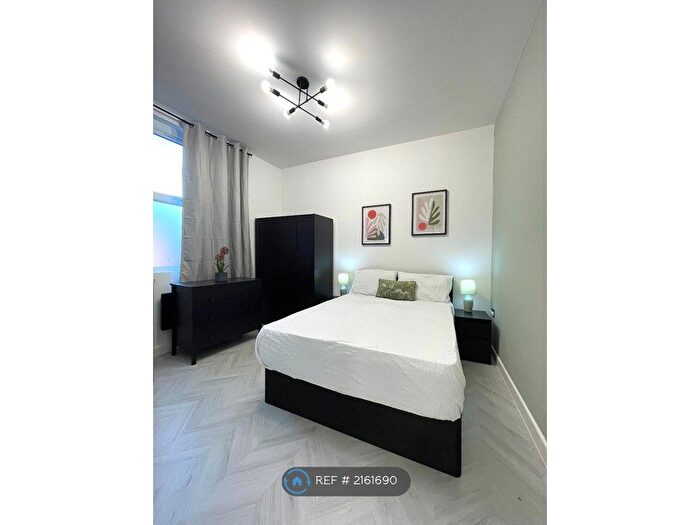 Studio To Rent In London, London, N15