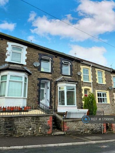 3 Bedroom Terraced House To Rent In Brynbedw Road, Tylorstown, Ferndale, CF43