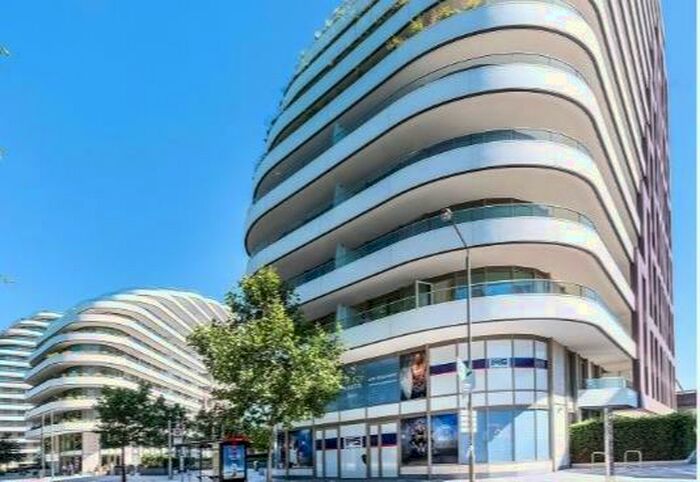 1 Bedroom Flat To Rent In Halliday House, SW11