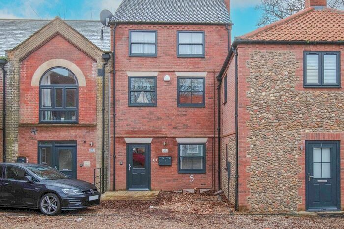 1 Bedroom Flat For Sale In Swan Street, Fakenham, NR21