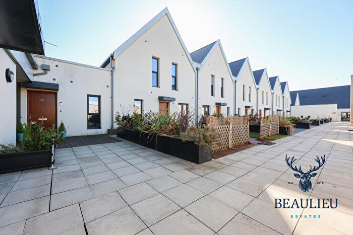 2 Bedroom Apartment To Rent In Centenary Way, Beaulieu Park, CM1