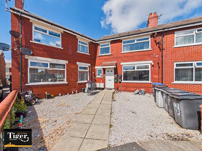 2 Bedroom Flat To Rent In Ashburton Road, Blackpool, FY1