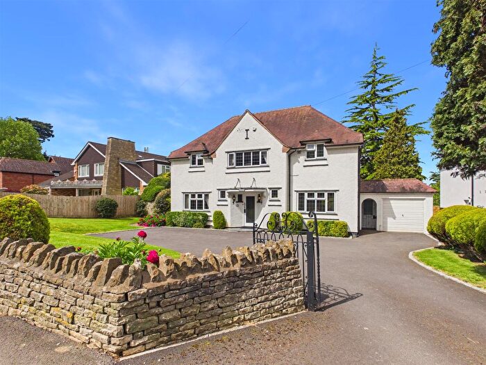 5 Bedroom Detached House For Sale In Stroud Road, Tuffley, Gloucester, GL4
