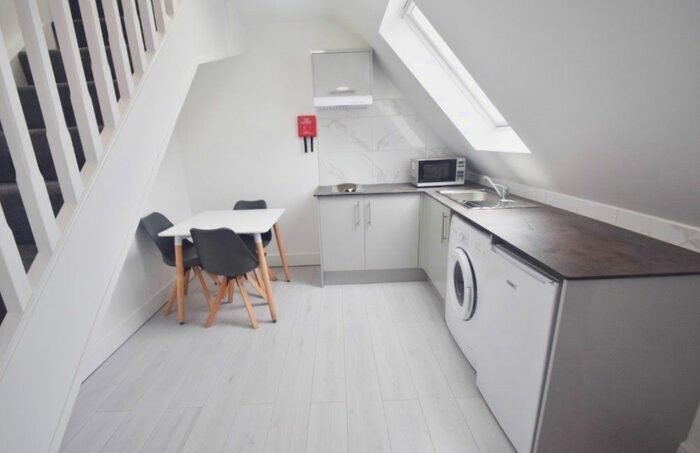 1 Bedroom Property To Rent In Beechcroft Avenue, London, NW11