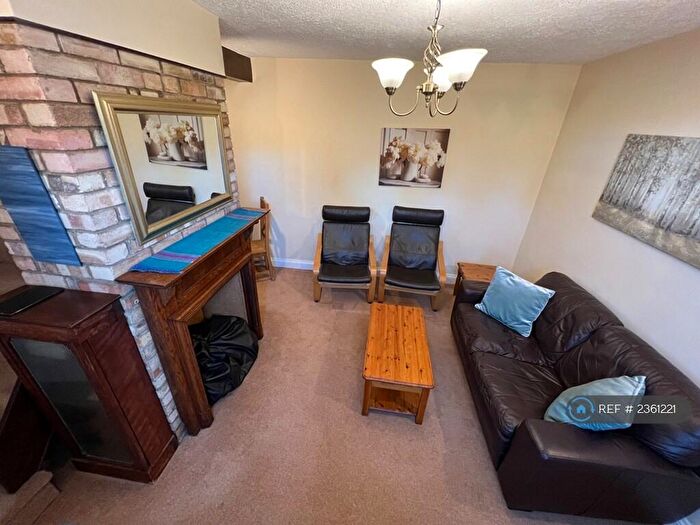 4 Bedroom Semi-Detached House To Rent In Elmstead Road, Colchester, CO4