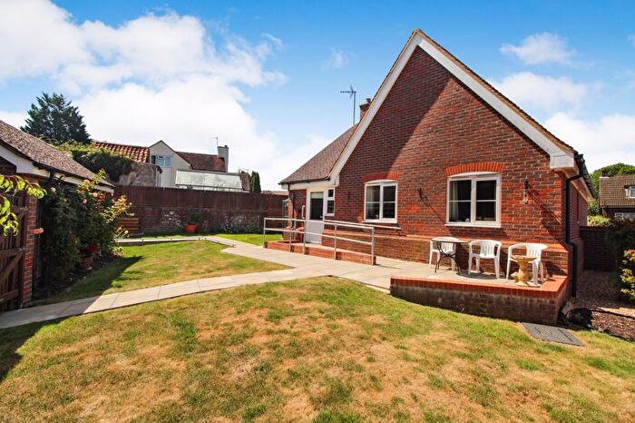 3 Bedroom Detached Bungalow For Sale In Pavenham Road, Oakley, MK43